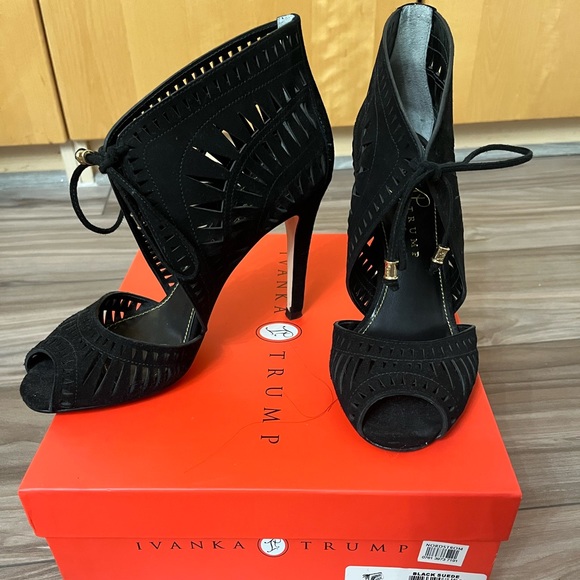 Ivanka Trump Shoes - Ivanka trump black suede Delfina sandal